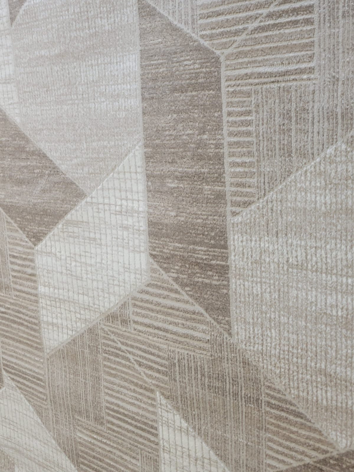 Cube Illusion Area Rug - 10x13 (ft) - Image 3