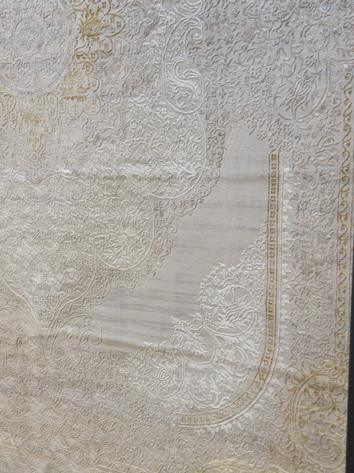 Ivory Elegance Area Rug - 10x13 (ft) - Image 2