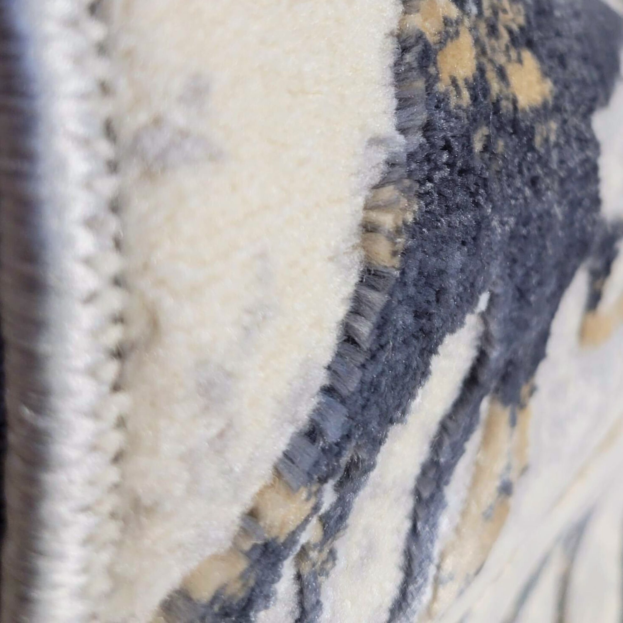 Current Gray PGI Rug 10x13 ft - Image 8
