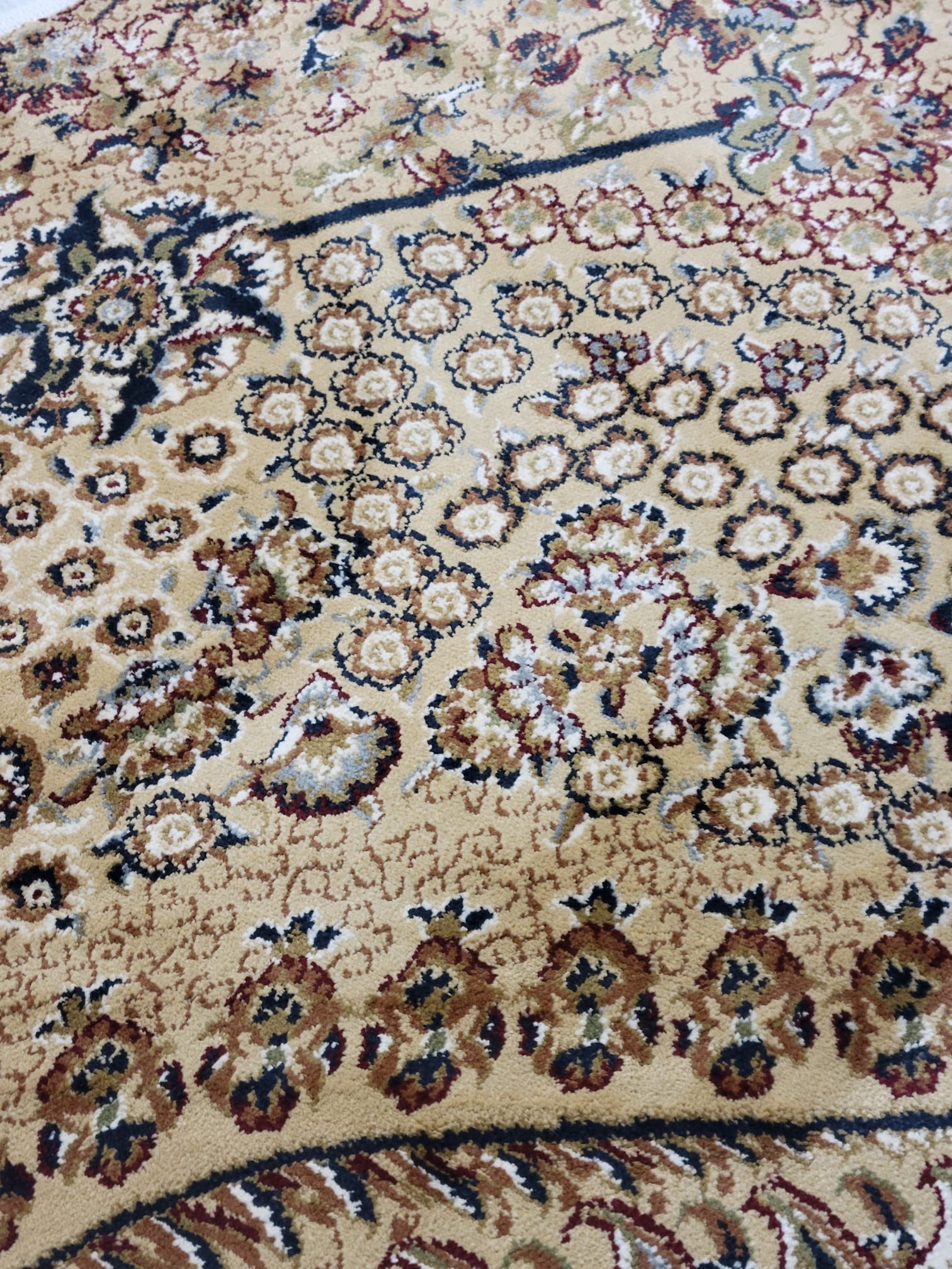Golden Persian Round Rug - 3.2x3.2 (ft) - Image 2